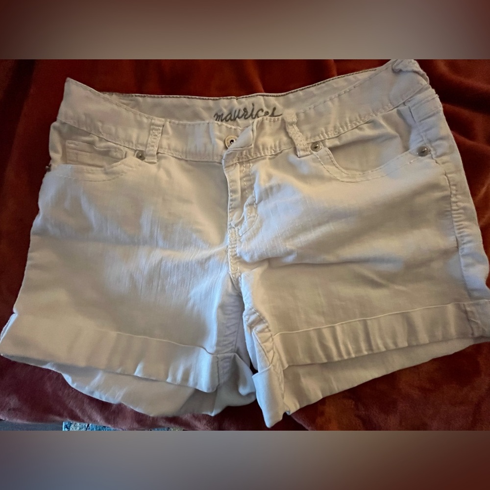 Maurice’s short shorts